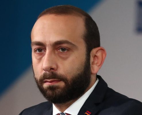 Арарат Мирзоян