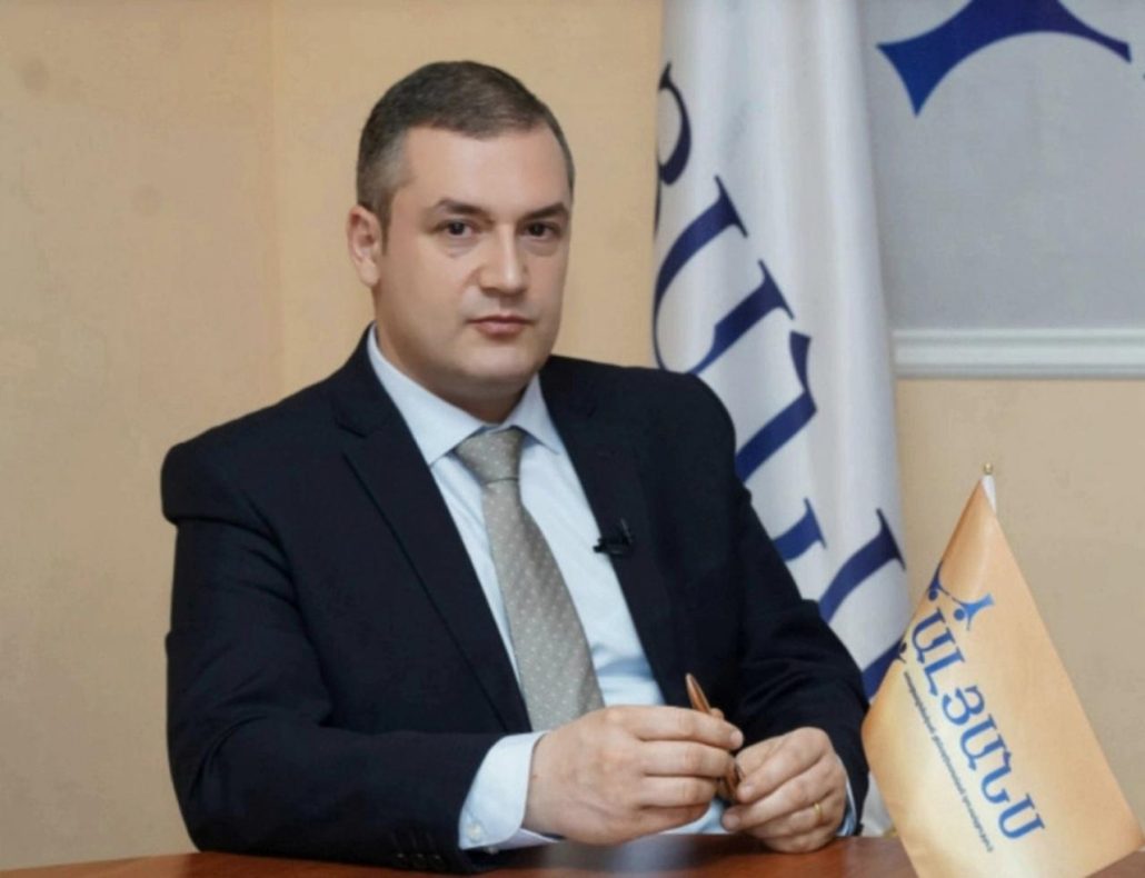 Тигран Уриханян