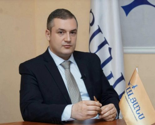 Тигран Уриханян