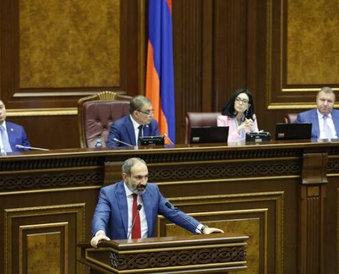 Пашинян 1 мая 2018 года в НС РА