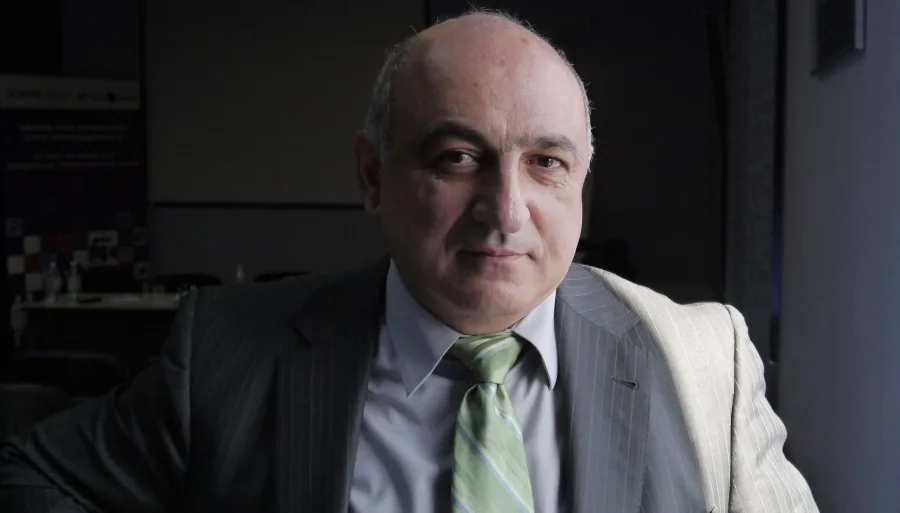 Борис Навасардян Борис Навасардян